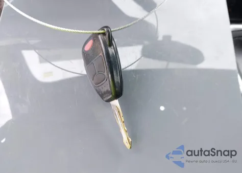 2011 Chrysler 200 Touring из США, поврежденный, VIN 1C3BC1FB1BN576740